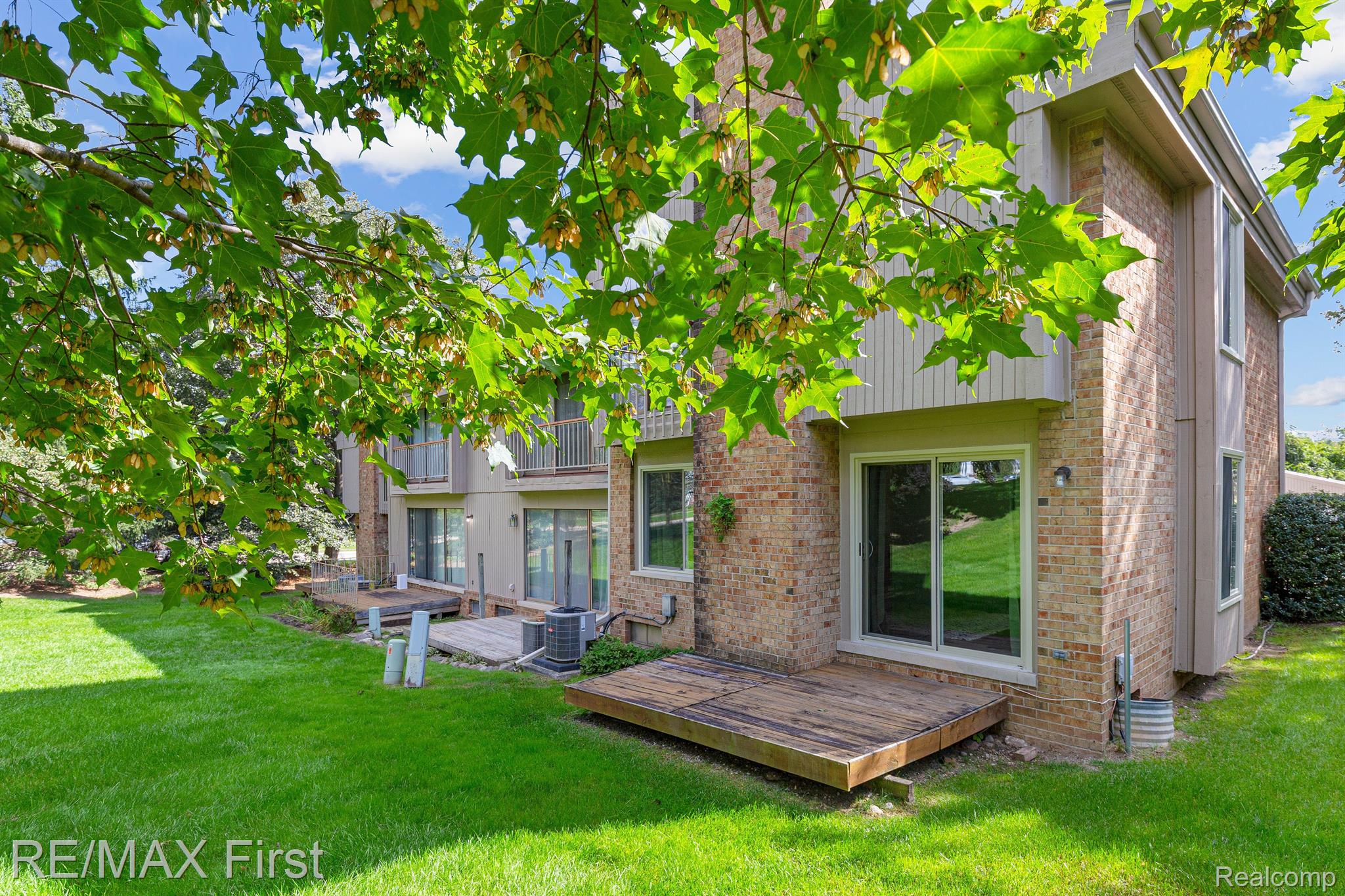 798 Oak Brook Ridge Drive Rochester, MI 48307 - Photo 7 of 29