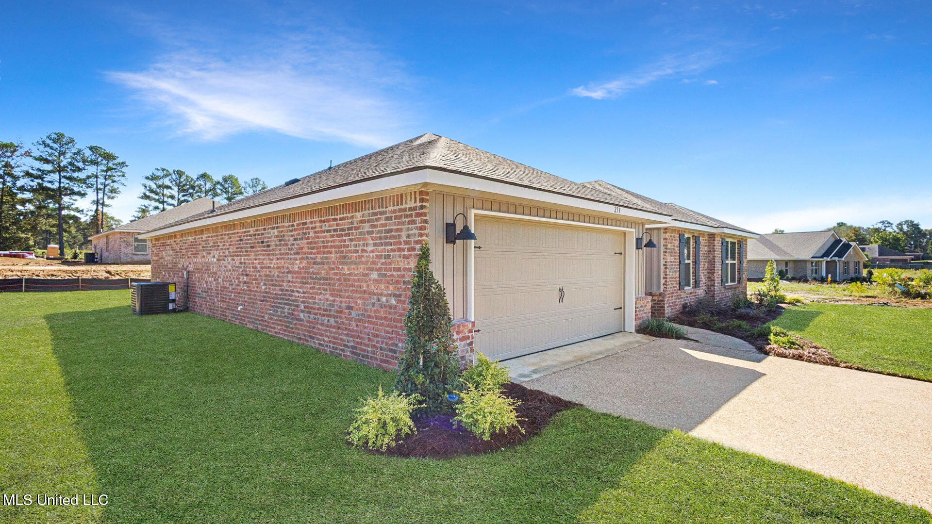 213 Raulston Drive Byram, MS 39272 - Photo 2 of 36 02-3HTP6979