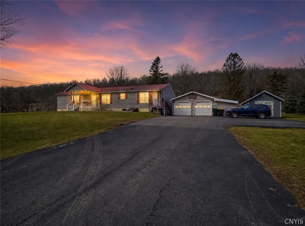$295,000 | 2105 Highway 8, Leonardsville, NY 13364