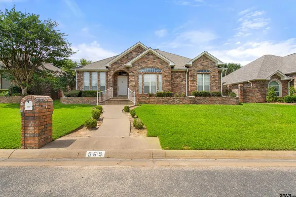$319,000 | 565 Bunker Drive, Tyler, TX 75703