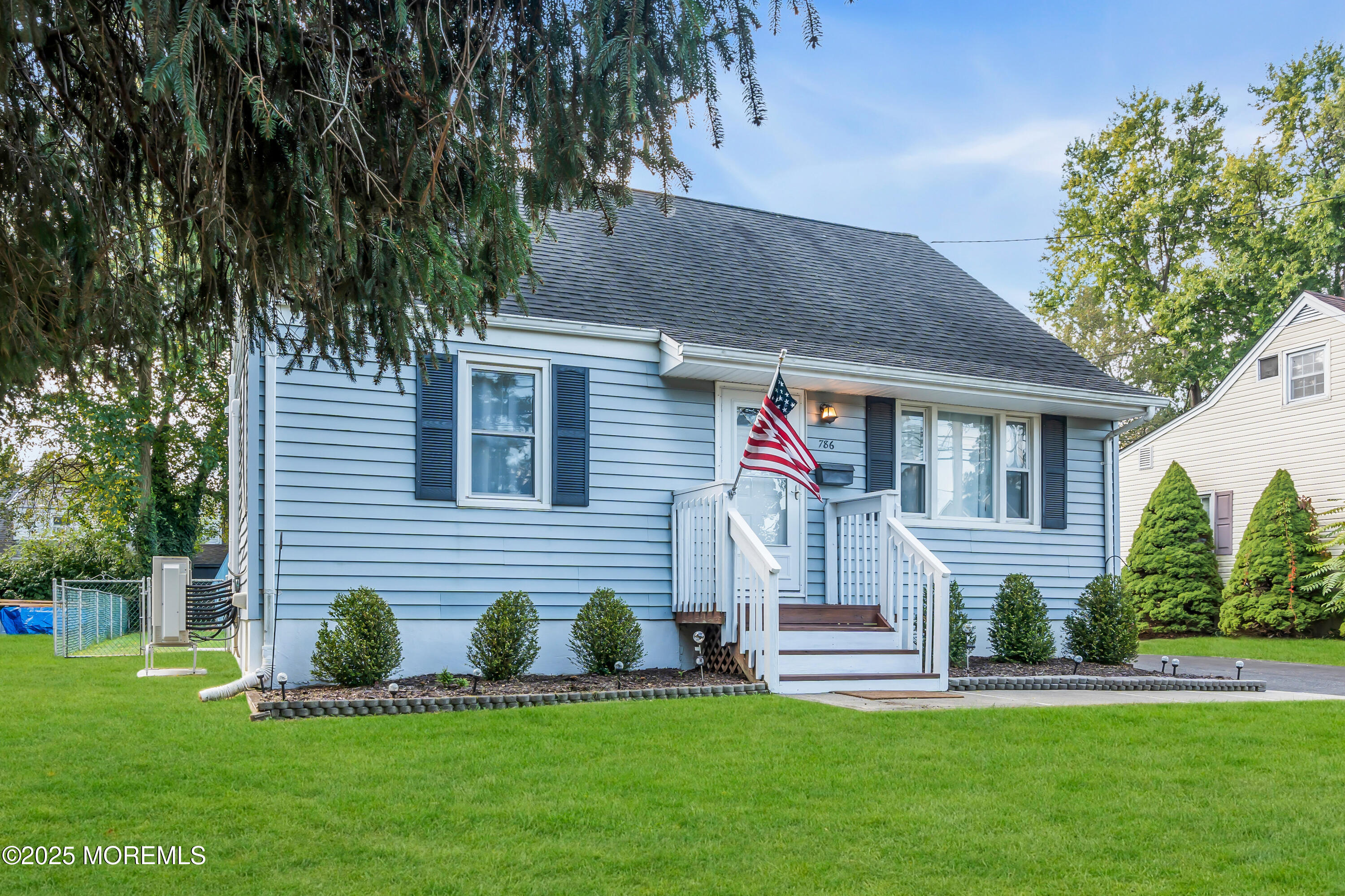 786 Leonardville Road Leonardo, NJ 07737 - Photo 2 of 38 a front view of house with a garden