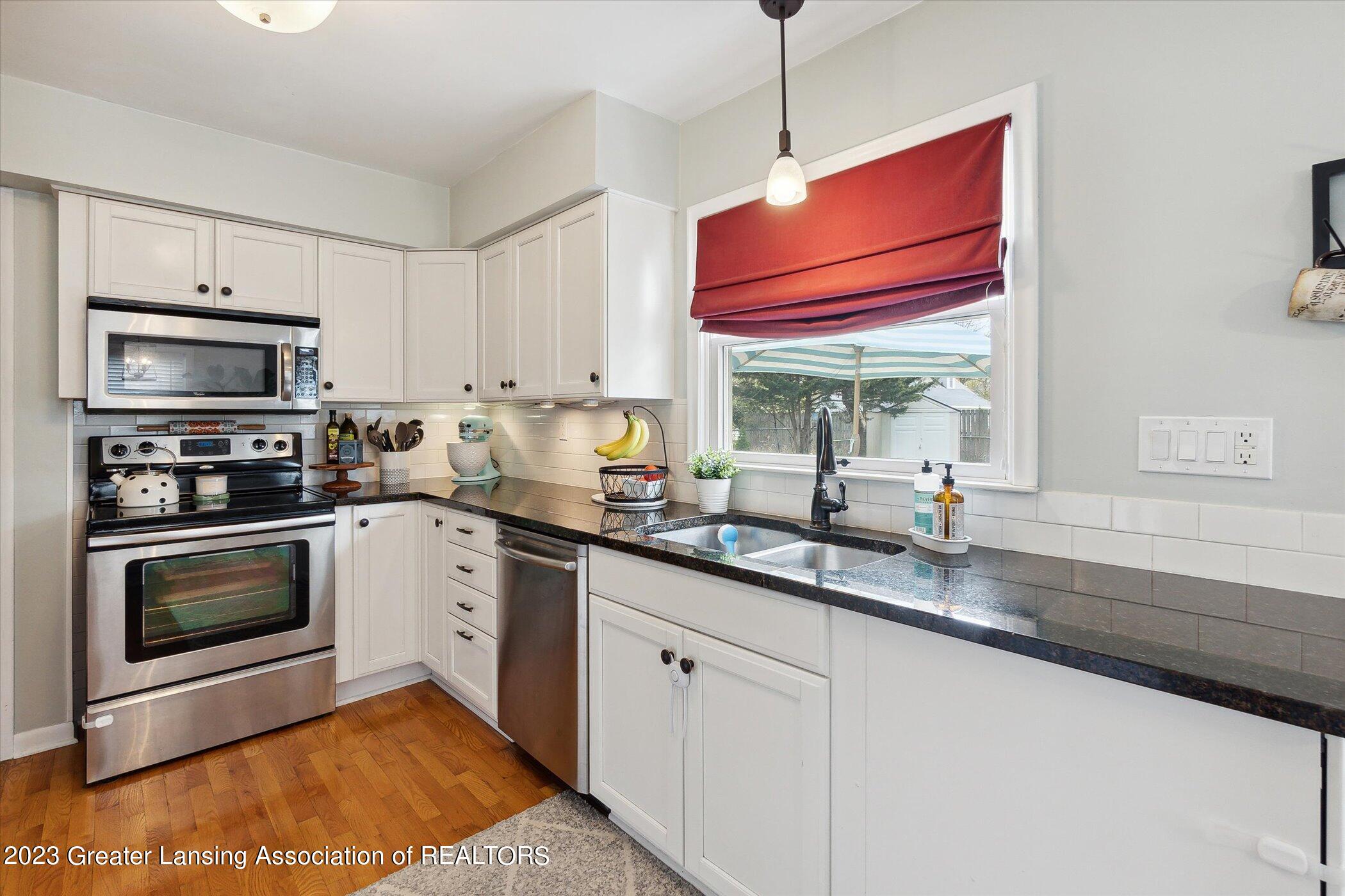 2307 Wellington Road Lansing, MI 48910 - Photo 11 of 32 13-2307-Wellington-Rd-Lansing-MI-WindowS