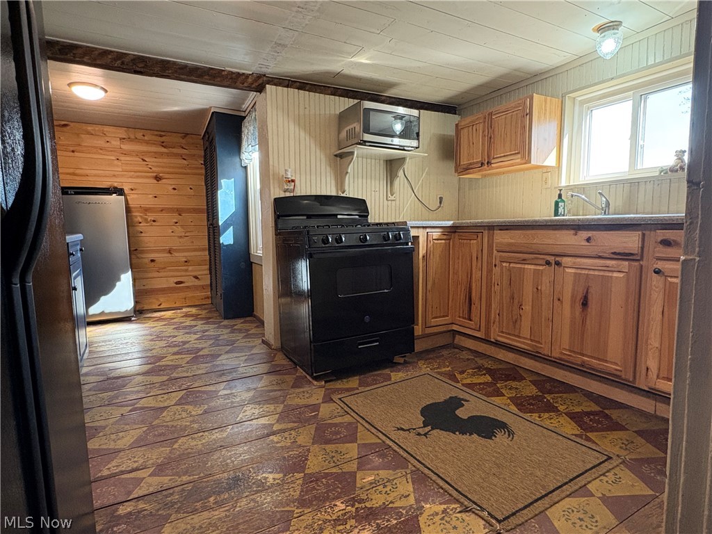 64446 Erie Road Salesville, OH 43778 - Photo 11 of 32