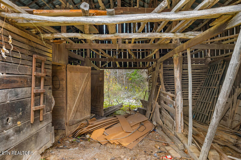 2242 Fortune Road Talbott, TN 37877 - Photo 35 of 39 IMG_4284