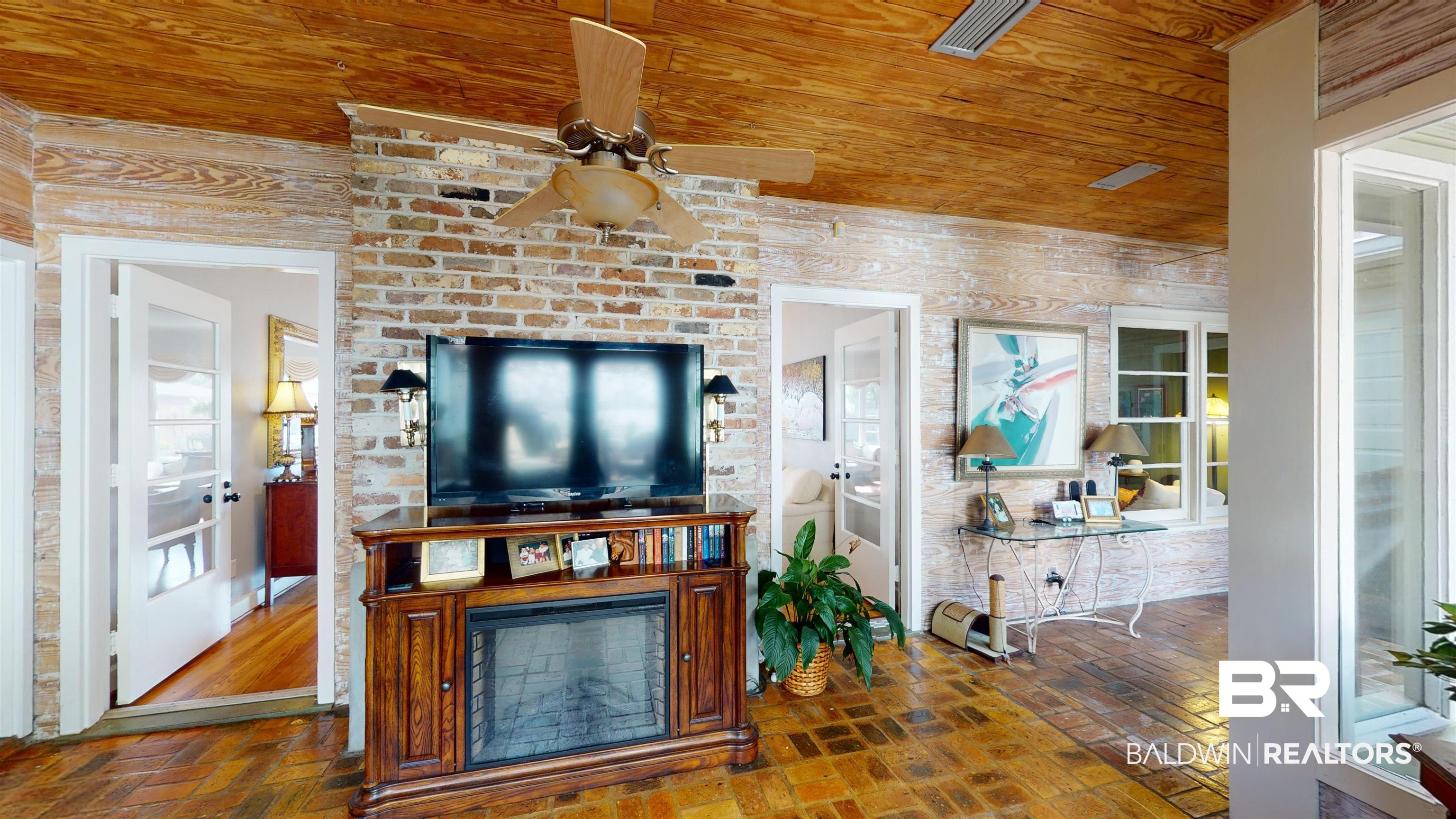 101 South Mcgregor Avenue Mobile, AL 36608 - Photo 9 of 39