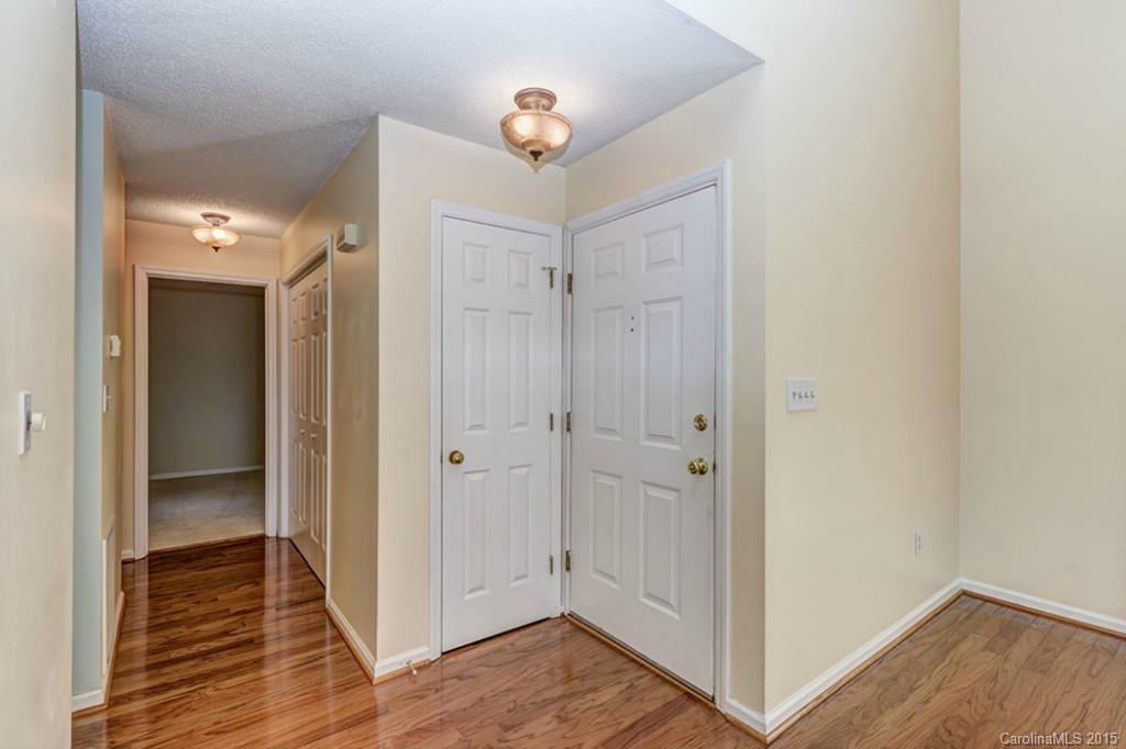 5003 Sharon Road, Unit E Charlotte, NC 28210 - Photo 4 of 16