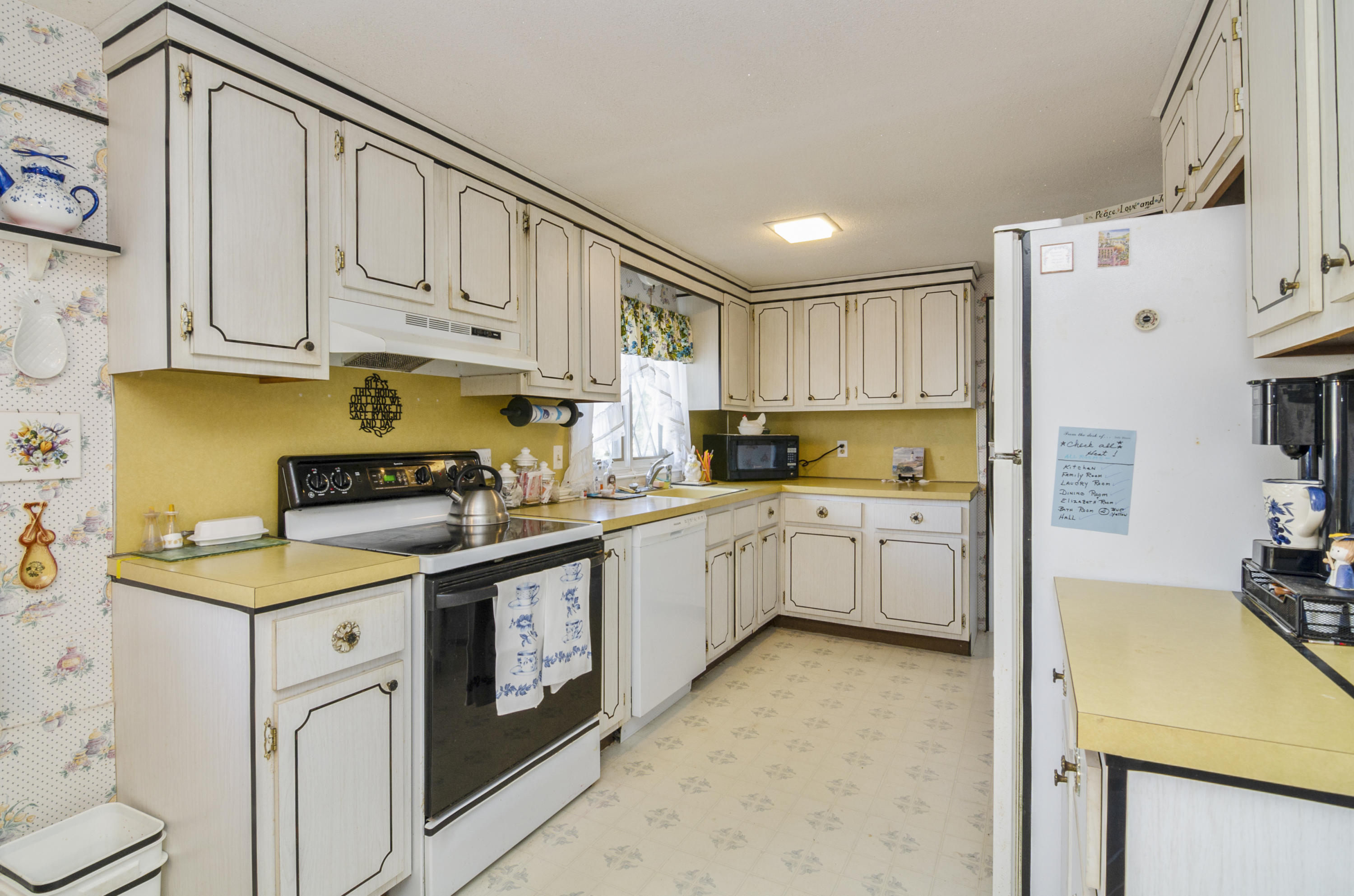 88 Barnacle Road Yarmouth Port, MA 02675 - Photo 10 of 26 008-photo-kitchen-6921770