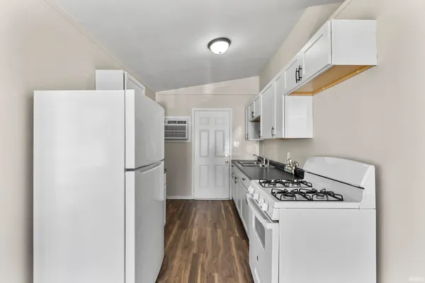 $135,000 | 426 Dalman Avenue, Fort Wayne, IN 46806