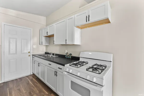 $135,000 | 426 Dalman Avenue, Fort Wayne, IN 46806