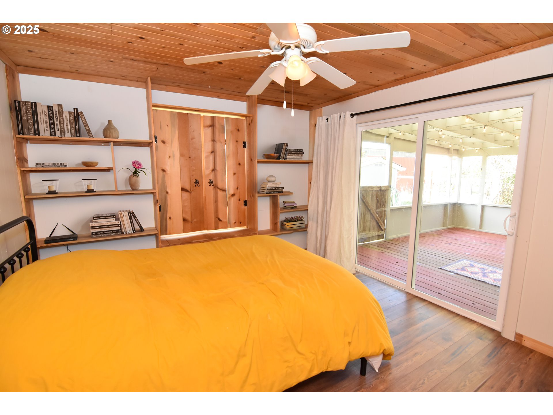 25745 Jeans Road Veneta, OR 97487 - Photo 15 of 42 Bedroom, Primary