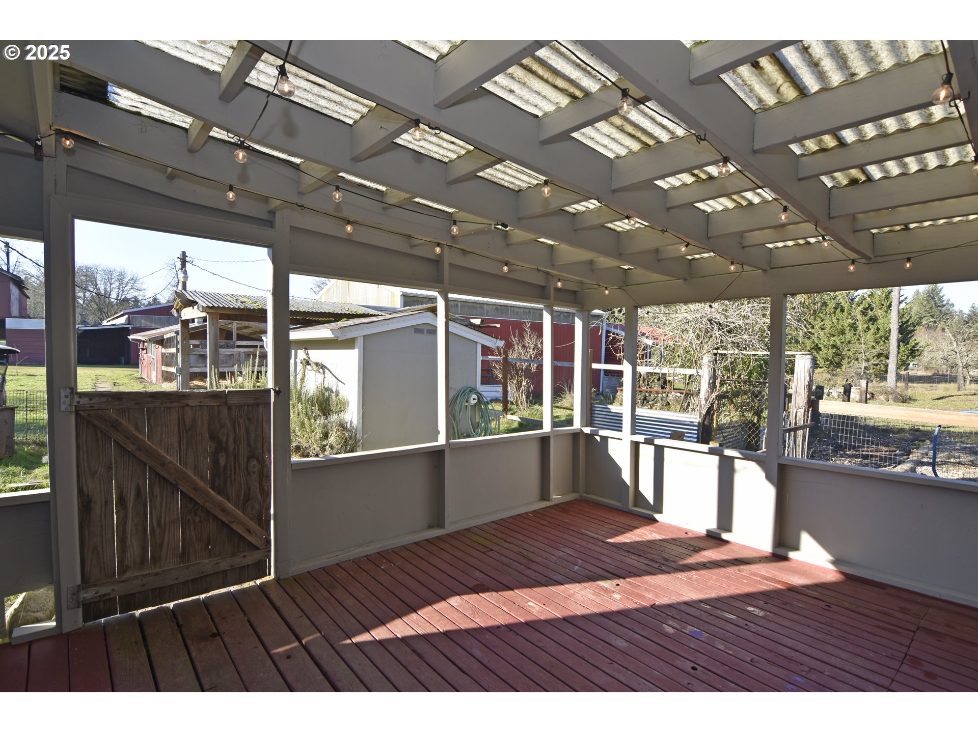 25745 Jeans Road Veneta, OR 97487 - Photo 23 of 42 Deck