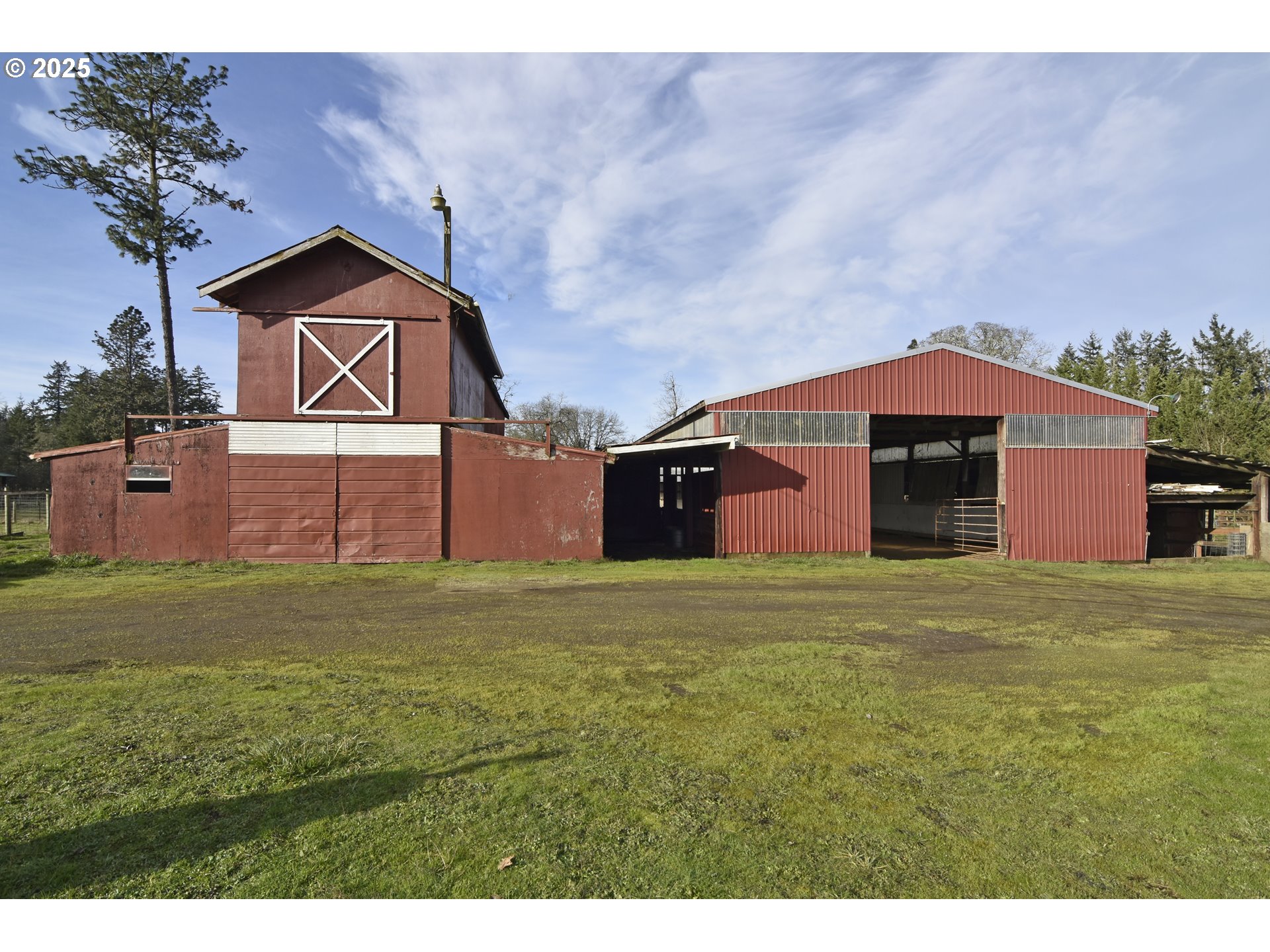 25745 Jeans Road Veneta, OR 97487 - Photo 26 of 42 Barn