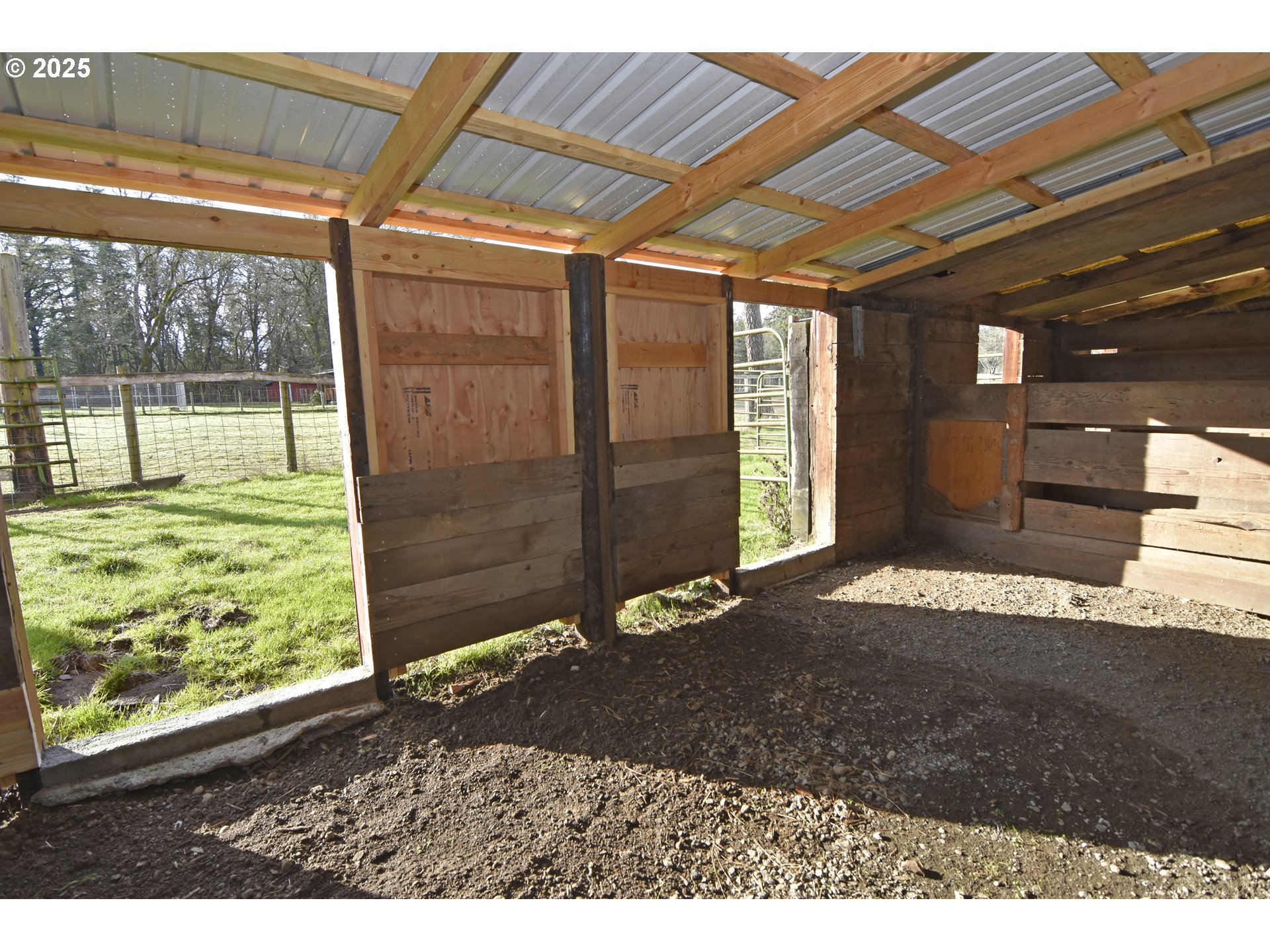 25745 Jeans Road Veneta, OR 97487 - Photo 28 of 42 Stable