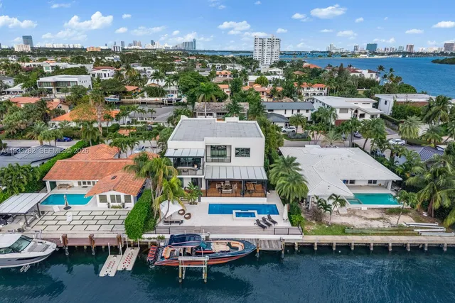 $7,700,000 | 1970 Northeast 119th Road, North Miami, FL 33181