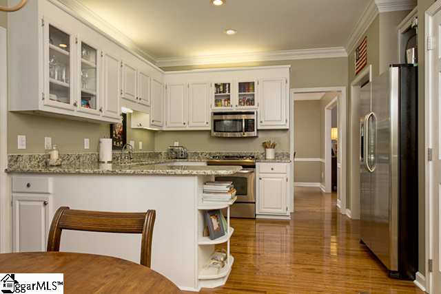 409 Deer Spring Lane Simpsonville, SC 29680 - Photo 4 of 25 Gallery Image 4