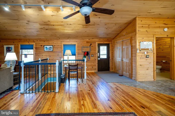 $379,000 | 1167 Tall Oaks Drive, Oakland, MD 21550