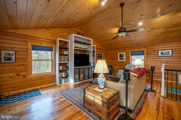 $379,000 | 1167 Tall Oaks Drive, Oakland, MD 21550