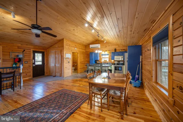 $379,000 | 1167 Tall Oaks Drive, Oakland, MD 21550