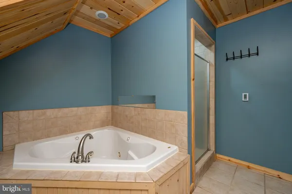 $379,000 | 1167 Tall Oaks Drive, Oakland, MD 21550