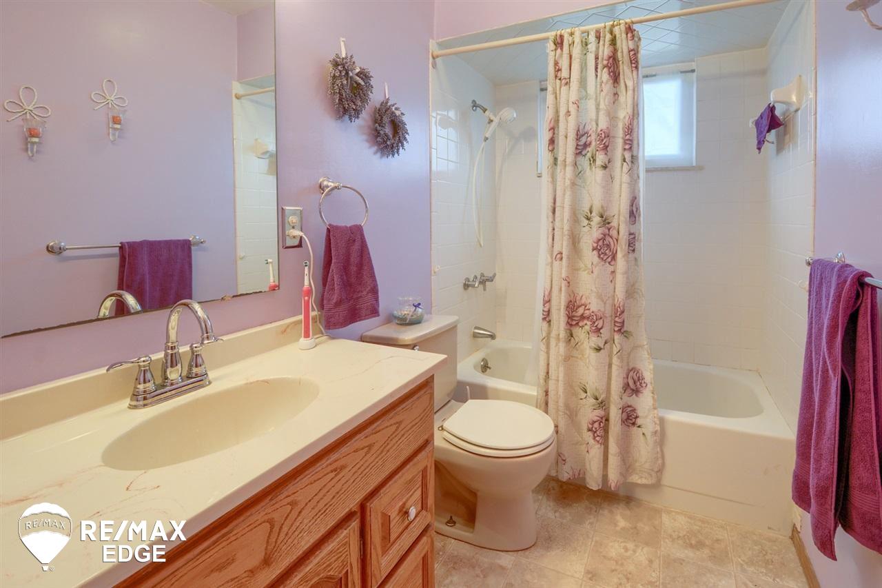 12009 East Carpenter Road Davison, MI 48423 - Photo 21 of 33 21475495-20.JPG