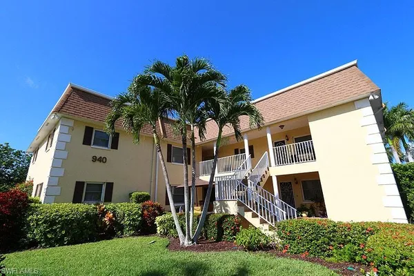 $2,650 | 940 3rd Street South, Unit 101, Naples, FL 34102