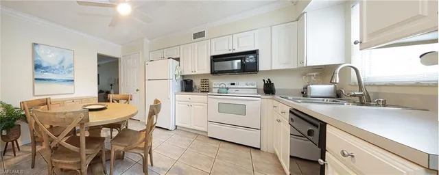 $2,800 | 940 3rd Street South, Unit 101, Naples, FL 34102