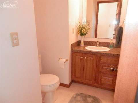 3489 East Rolston Road Fenton, MI 48430 - Photo 8 of 29 20443701-7.JPG