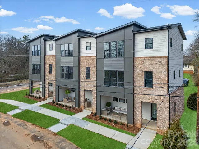 $374,999 | 401 North Lee Street, Unit B, Mount Holly, NC 28120