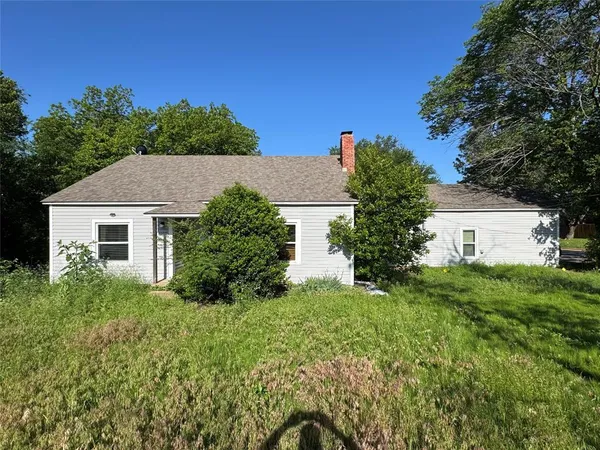 $110,000 | 2107 South Fannin Avenue, Denison, TX 75020