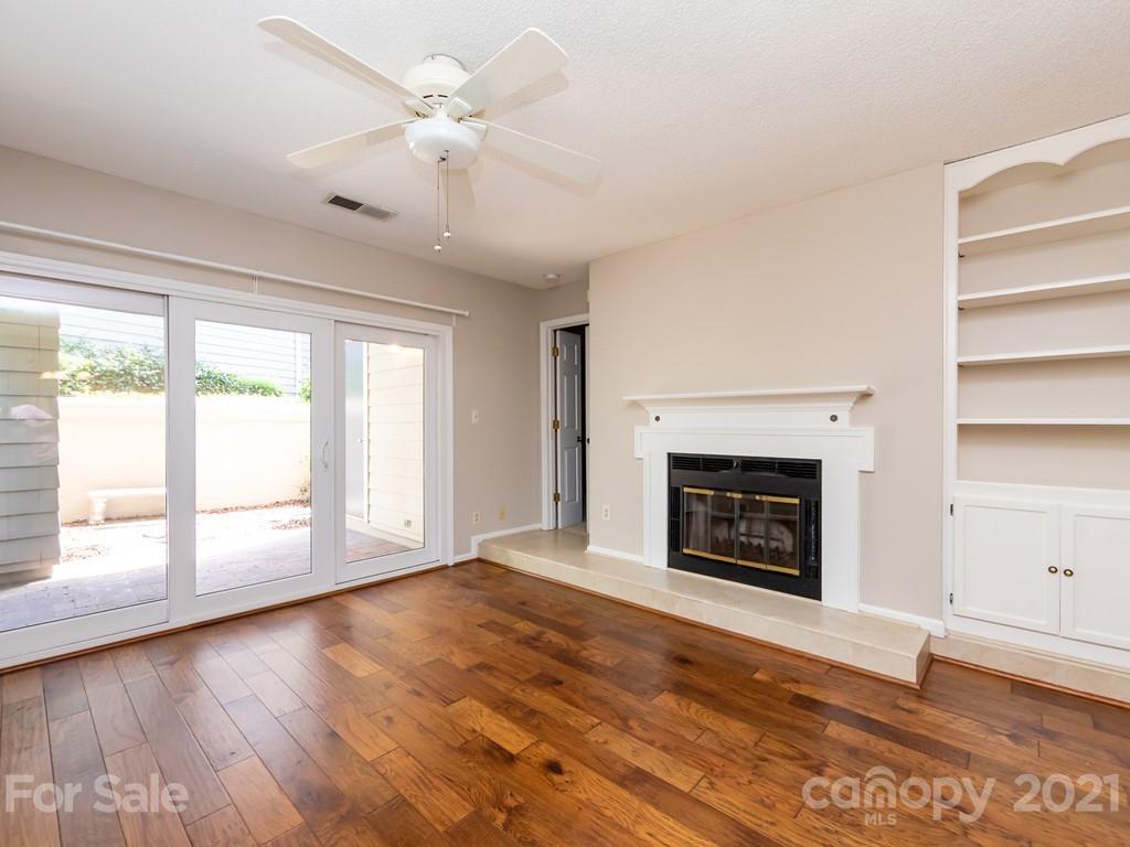 226 Queens Road, Unit 79 Charlotte, NC 28204 - Photo 16 of 35 Gallery Image 16