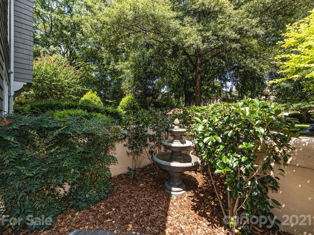 226 Queens Road, Unit 79 Charlotte, NC 28204 - Photo 21 of 35 Gallery Image 21