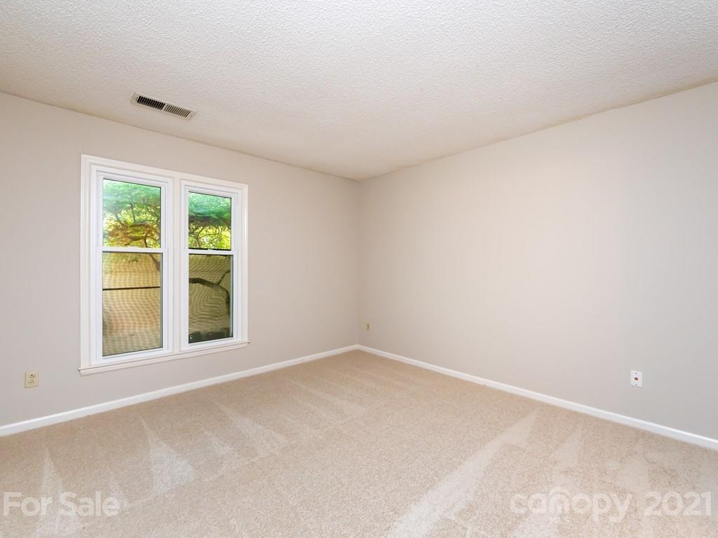 226 Queens Road, Unit 79 Charlotte, NC 28204 - Photo 23 of 35 Gallery Image 23