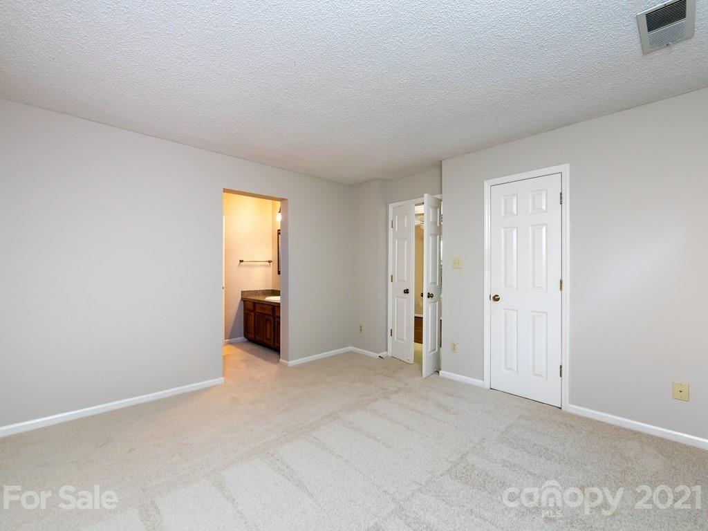 226 Queens Road, Unit 79 Charlotte, NC 28204 - Photo 25 of 35 Gallery Image 25