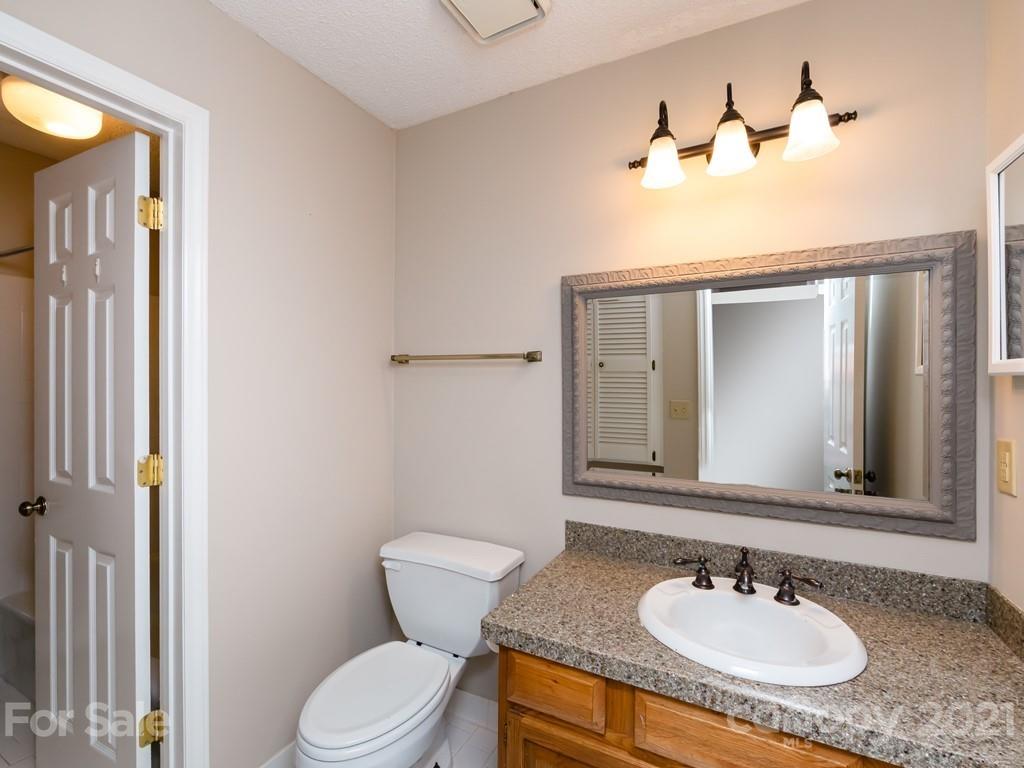 226 Queens Road, Unit 79 Charlotte, NC 28204 - Photo 26 of 35 Gallery Image 26