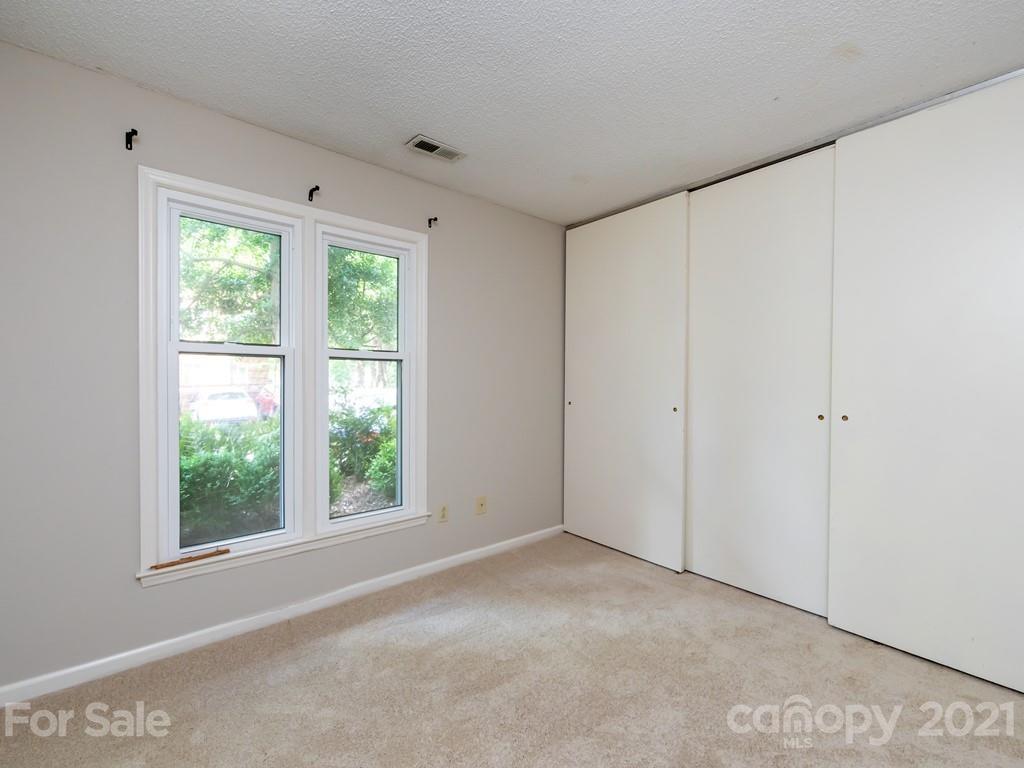 226 Queens Road, Unit 79 Charlotte, NC 28204 - Photo 31 of 35 Gallery Image 31