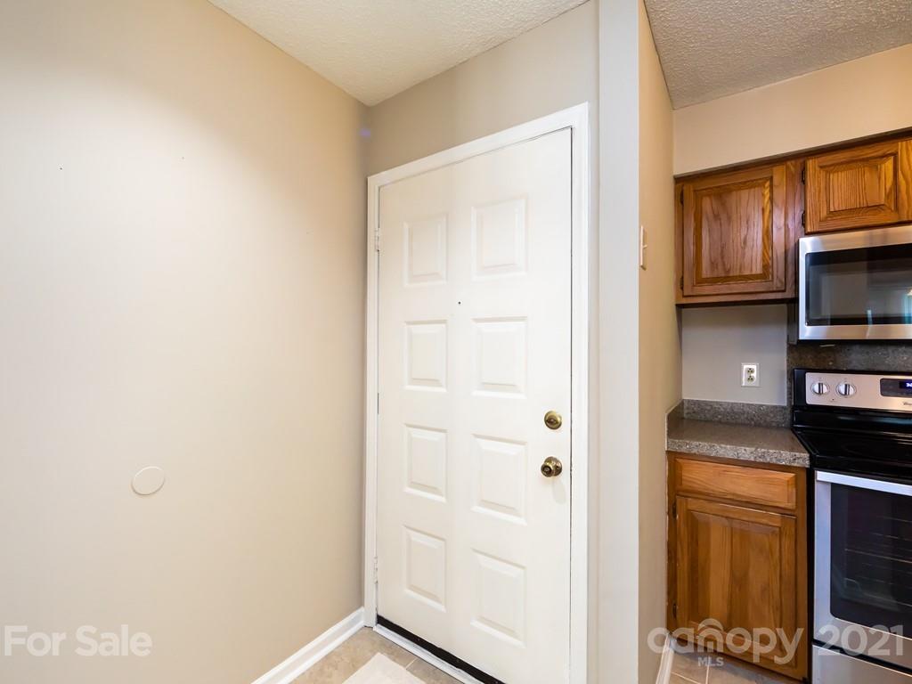 226 Queens Road, Unit 79 Charlotte, NC 28204 - Photo 5 of 35 Gallery Image 5
