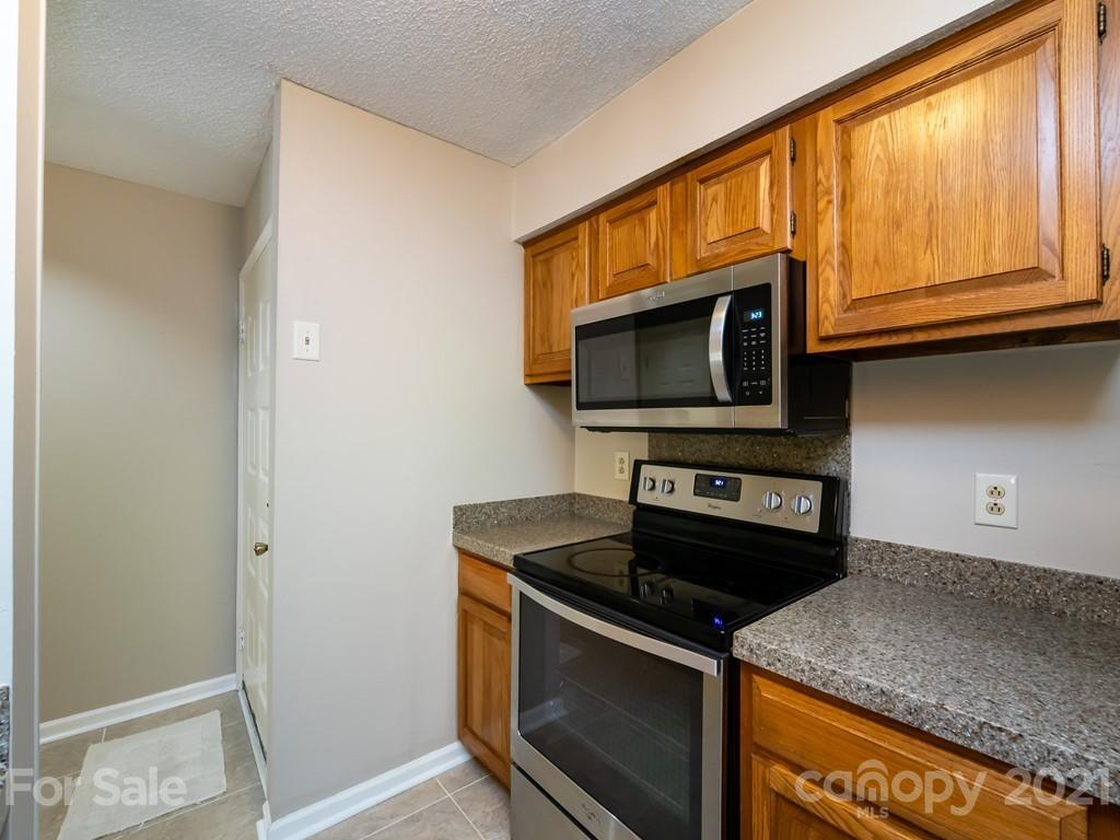 226 Queens Road, Unit 79 Charlotte, NC 28204 - Photo 9 of 35 Gallery Image 9