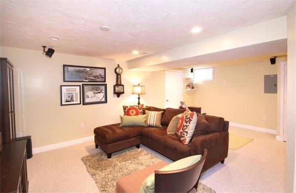 24 Intervale Road Waltham, MA 02453 - Photo 13 of 23