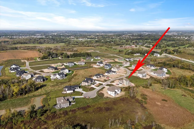 $1,349,900 | 4660 Fenley Way, Brookfield, WI 53045