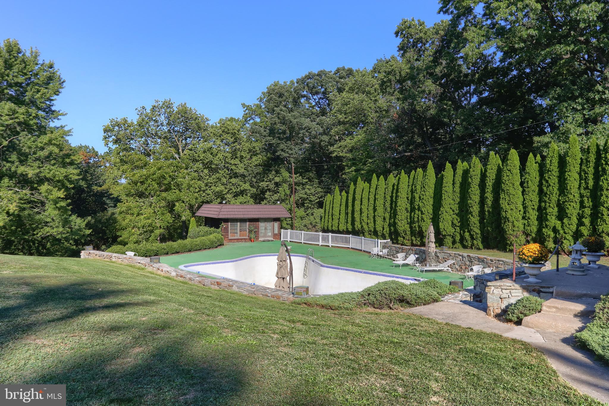 4122 Crestview Road Harrisburg, PA 17112 - Photo 69 of 71 a view of a backyard with a patio