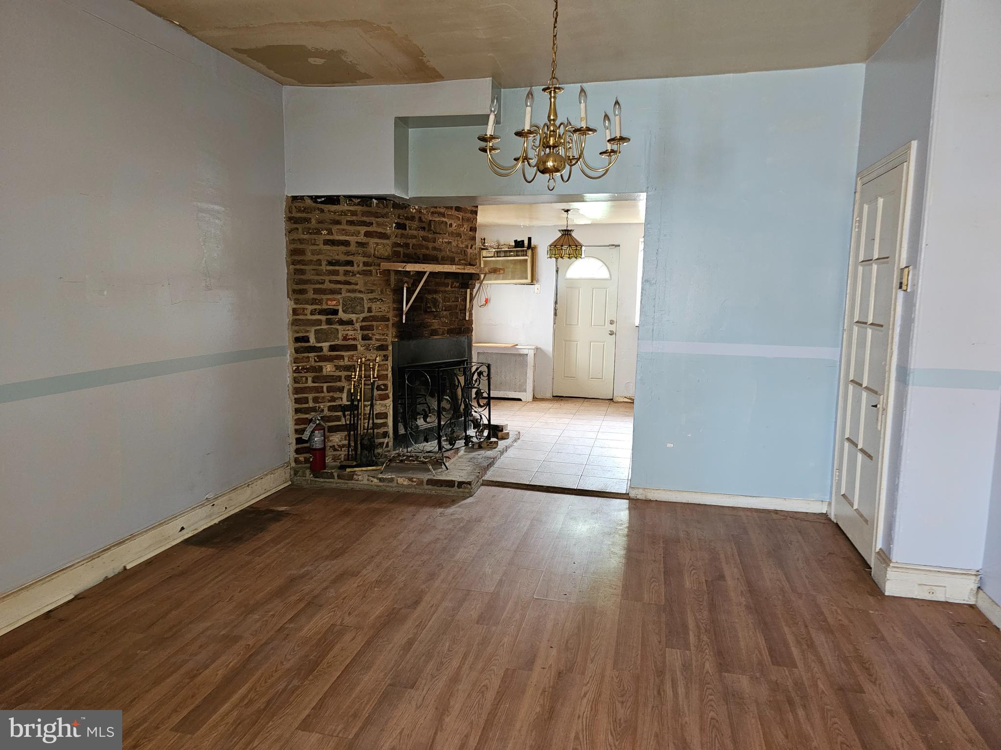 1323 Unity Street Philadelphia, PA 19124 - Photo 2 of 10 Gallery Image 2