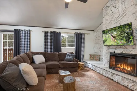 $675,000 | 266 Wren Drive, Big Bear Lake, CA 92315