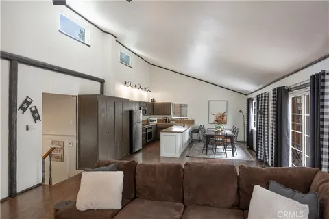 $675,000 | 266 Wren Drive, Big Bear Lake, CA 92315