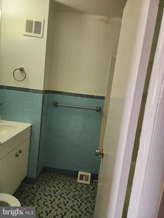 $1,325 | 3324 Primrose Road, Philadelphia, PA 19114