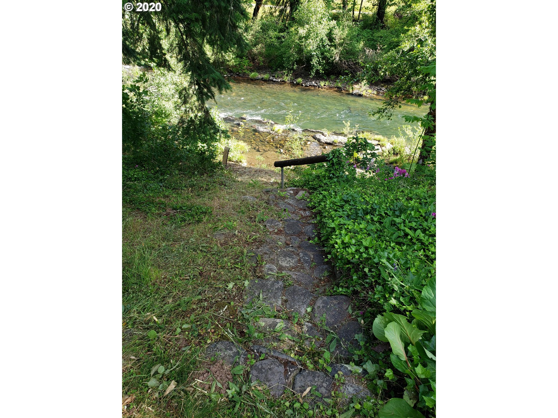 37164 Row River Road Dorena, OR 97434 - Photo 21 of 31 Gallery Image 21