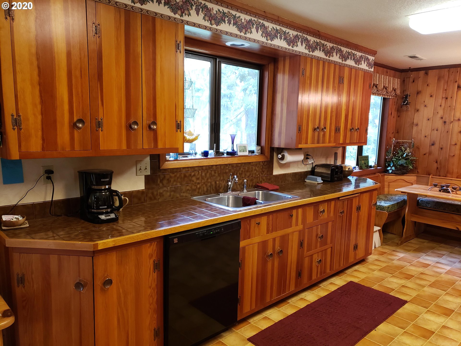 37164 Row River Road Dorena, OR 97434 - Photo 6 of 31 Gallery Image 6