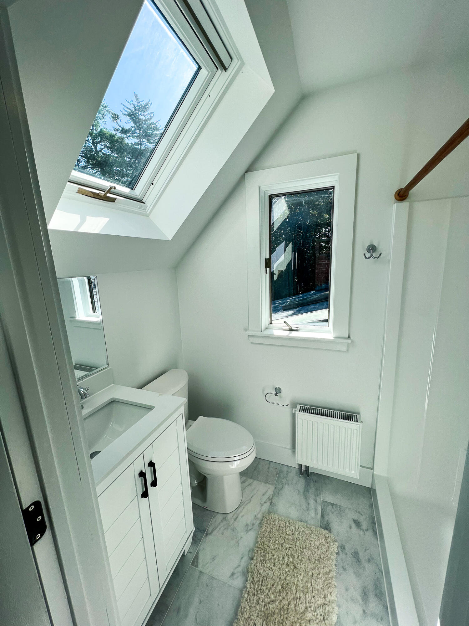 10 Ledgemere Road Orrs Island, ME 04066 - Photo 43 of 66 Full guest bath