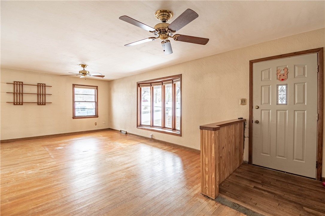 53 North Lynette Drive Decatur, IL 62526 - Photo 4 of 27 Gallery Image 4