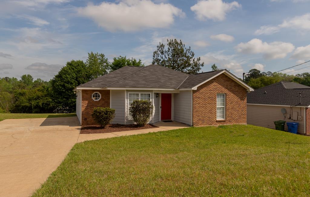 6085 Hunter Ridge Circle Columbus, GA 31907 - Photo 1 of 19 Main View