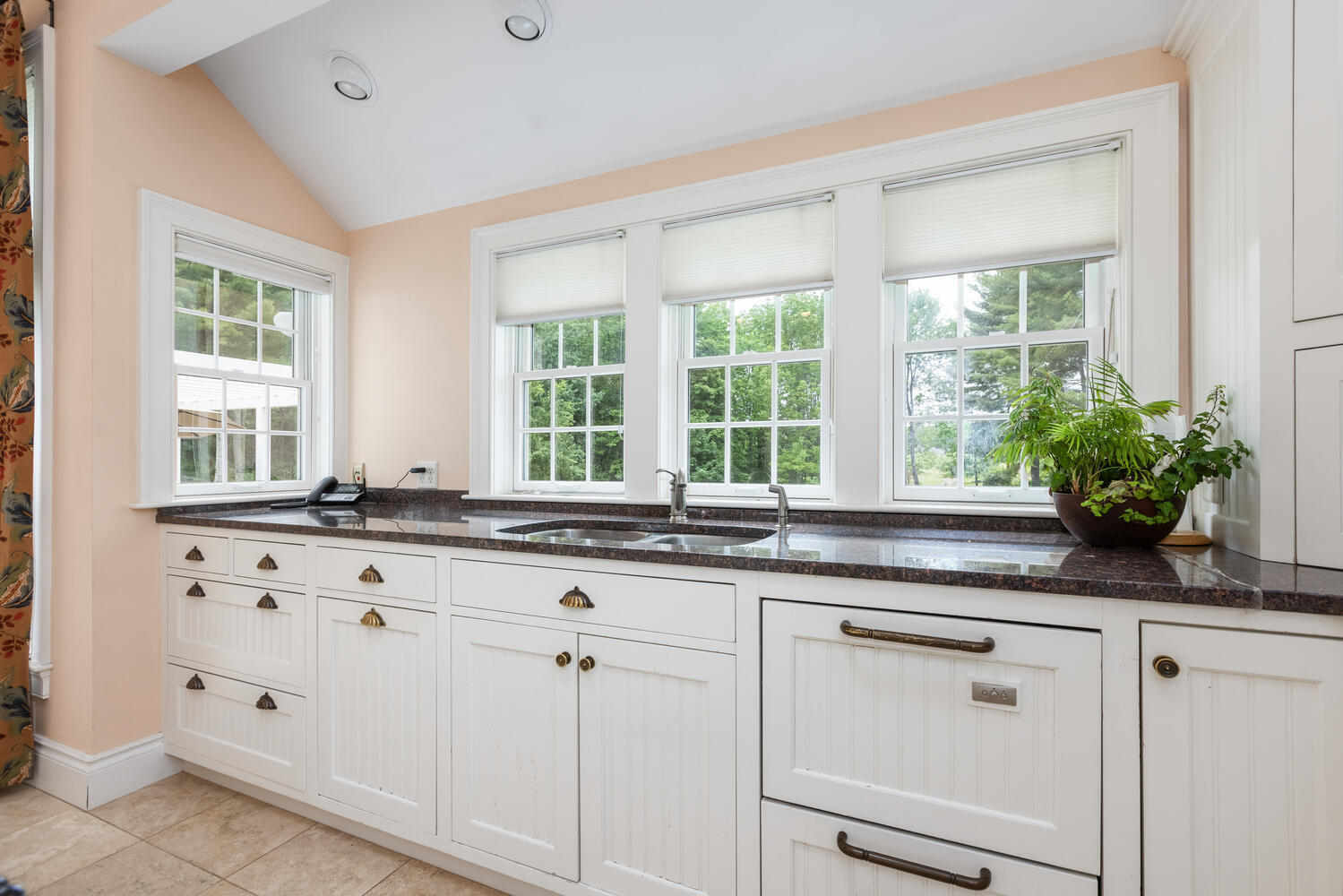 306 Main Street Cumberland, ME 04021 - Photo 11 of 71 306 Main St Cumberland ME-large-011-052-